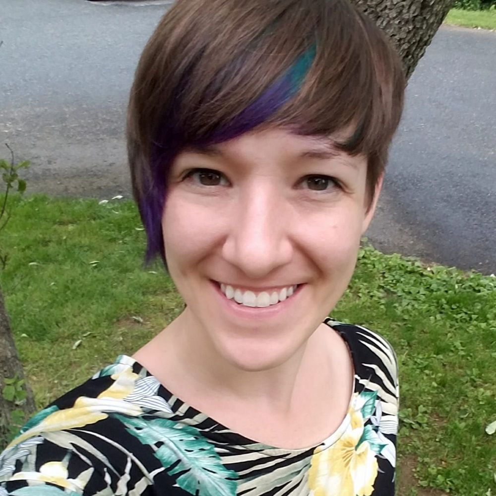 Meet your Posher, Kira